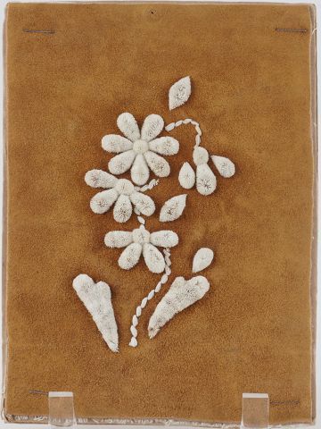 MCDERMOTT, Vivian (active 20th c.)

Yellow...