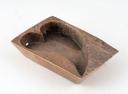 FRENCH SCHOOL (1970's)

Heart-shaped bronze...