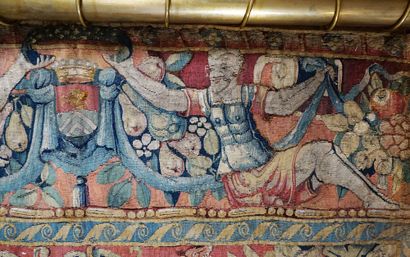 TAPISSERIE DE LA HAUTE ÉPOQUE 

Une Présentation...