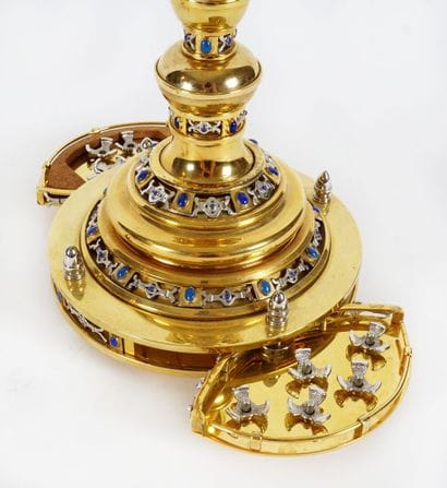 SWED MASTERS WORKSHOP - Menorah à huit branches,...