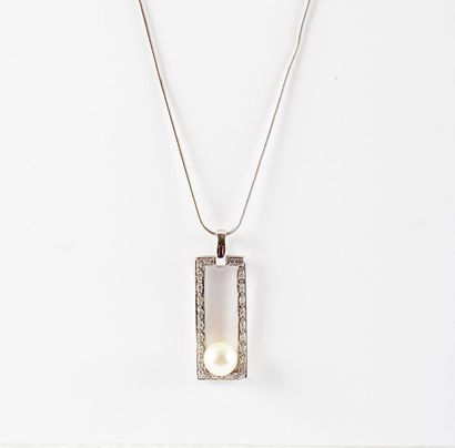 18K GOLD DIAMONDS PEARL

18K white gold snake...