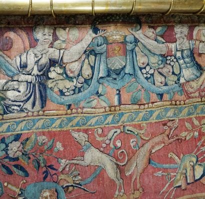 TAPISSERIE DE LA HAUTE ÉPOQUE 

Une Présentation...