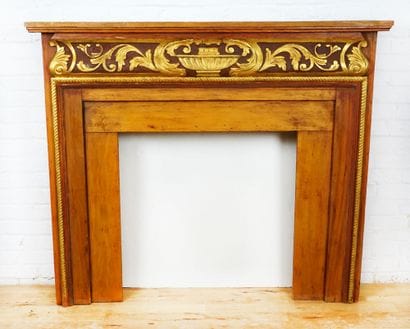 Manteau de cheminée ''Federal'' en bois décoré...