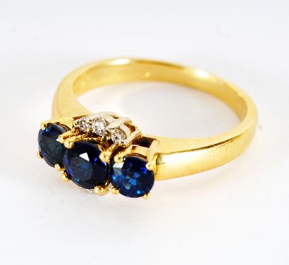 OR 18K SAPHIRS / 18K GOLD SAPPHIRES

Bague...