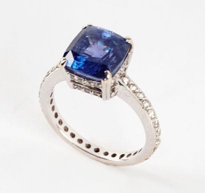 OR 18K SAPHIR 5.0 CT DIAMANTS / 18K GOLD...