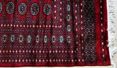 Tapis Boukara aux motifs circulaires sur...