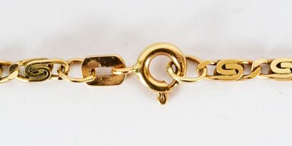 10K GOLD

10K gold chain with Greek-influenced...
