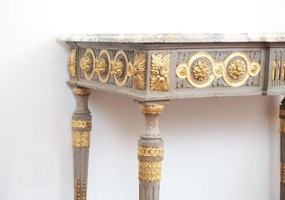 Console from the LOUIS XVI period in gray...