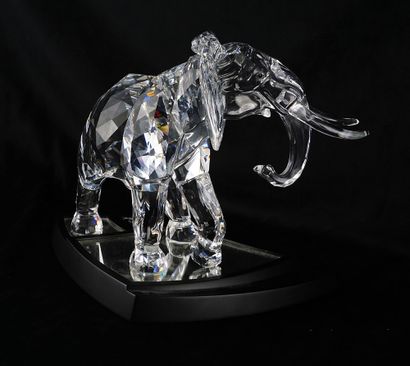Important SWAROVSKI cut crystal figurine...