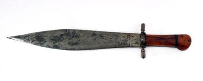 Strong Bowie type knife.

Plates in blond...