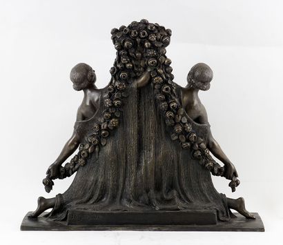 GUIRANDE, J.D. (Joe DESCOMPS, dit) (1869-1950)

Pomone

Bronze...