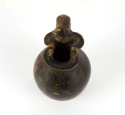 ANTIQUITÉ ÉTRUSQUE / ETRUSCAN ANTIQUITY

Gnathian...