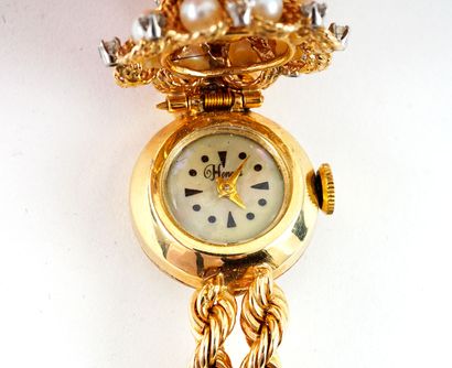 10K GOLD, DIAMONDS PEARLS

Honora ladies'...