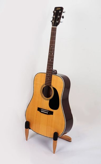 ARIA model A790 guitar,

nylon strings, mahogany...