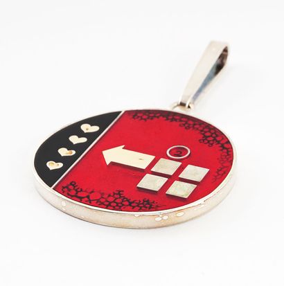 SCHLUEP, WALTER (1931-2016)

Oval pendant...
