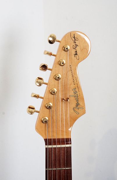 FENDER electric guitar model stratocaster...