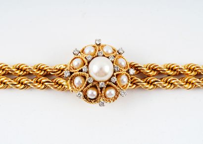 10K GOLD, DIAMONDS PEARLS

Honora ladies'...