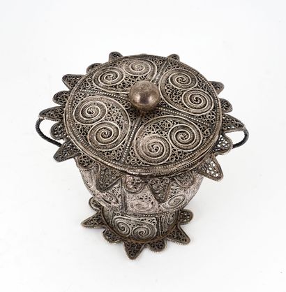 Decorative Turkish coffee service in silver...