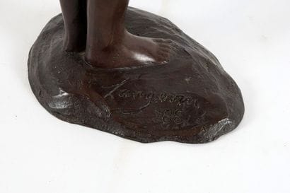 LANGEVIN, Roger (1940-)
Woman and bird
Bronze
Signed,...