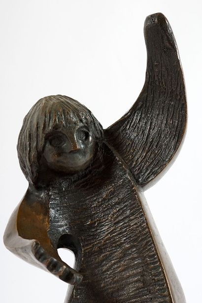 CANADIAN SCHOOL (20TH C.)
Figure with raised...