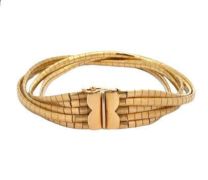 OR 18K / 18K GOLD
Bracelet à cinq (5) rangs...