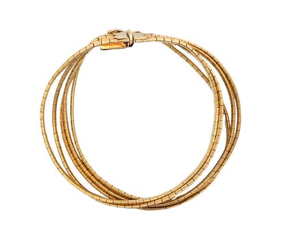 OR 18K / 18K GOLD
Bracelet à cinq (5) rangs...