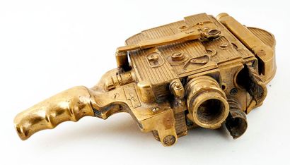 ARMAN, Fernandez (1928-2005)
Camera (1985)
Bronze...