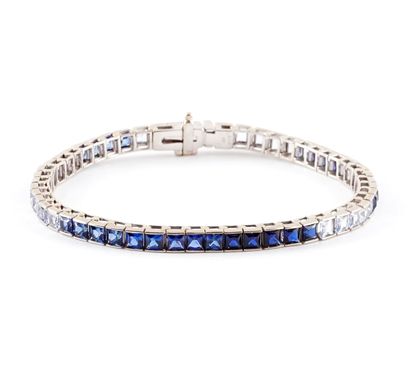 OR 10K, SAPHIRS
Bracelet en or blanc 14K...
