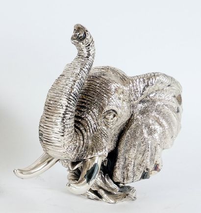 MEXICAN SCHOOL 20TH C.
Eagle head
Silver...