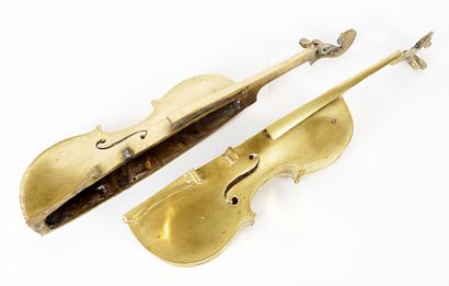 ARMAN, Fernandez (1928-2005)
Split violins...