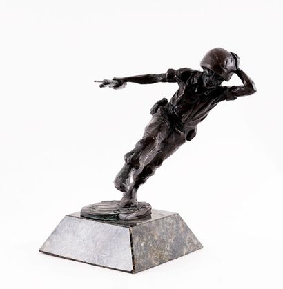 WHITE, Fritz (1930-2010)
Running soldier
Bronze...