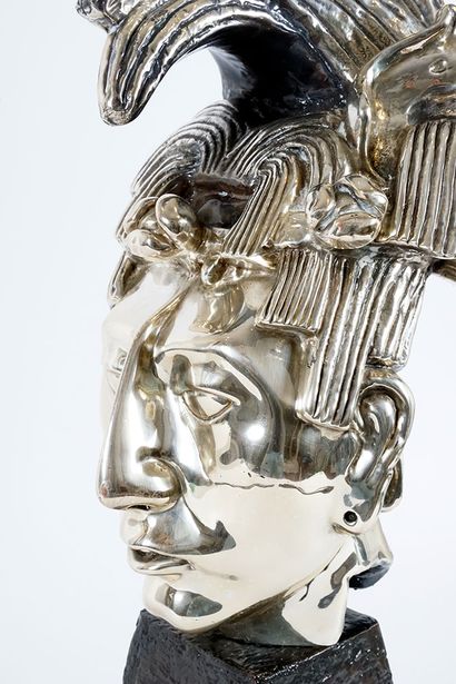 MEXICAN SCHOOL 20TH C.
Mayan head
Silver...