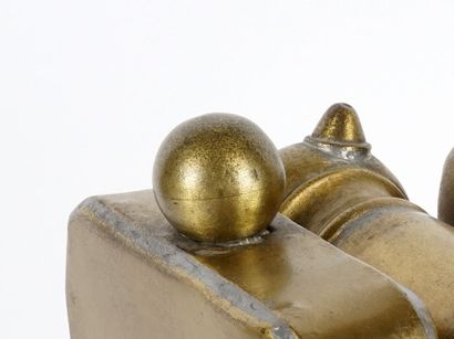 EUROPEAN SCHOOL 20TH C.
Untitled - Robot
Gilt...