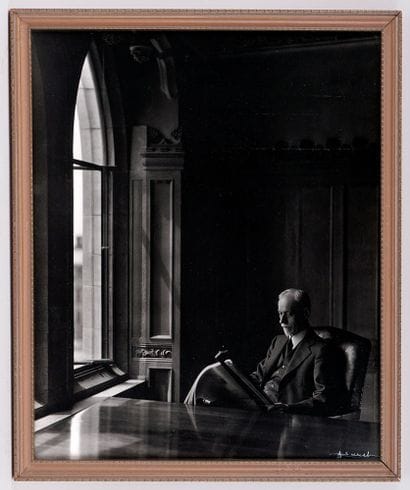 KARSH, Yousuf (1908-2002)
Portrait de James...