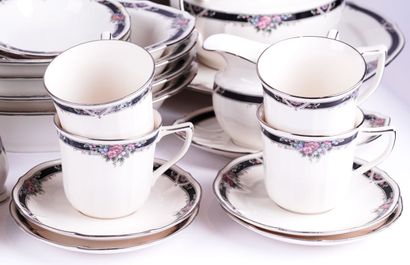 NORITAKE
Ensemble Noritake en porcelaine...
