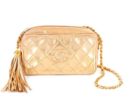CHANEL
Chanel Camera shoulder bag in gold...