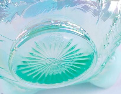 FENTON
Ensemble Fenton en verre Birman peinte...
