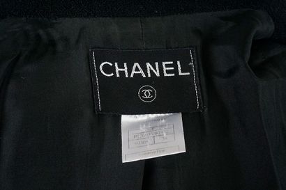 CHANEL
Veste Chanel couleur noir, quatre...