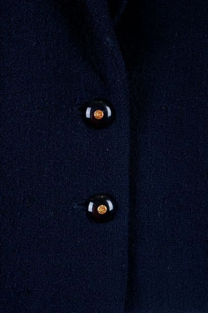 CHANEL 
Veste Chanel couleur bleu foncé,...
