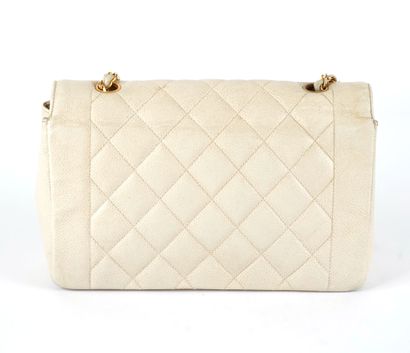 CHANEL
Chanel bag with shoulder strap, Diana...