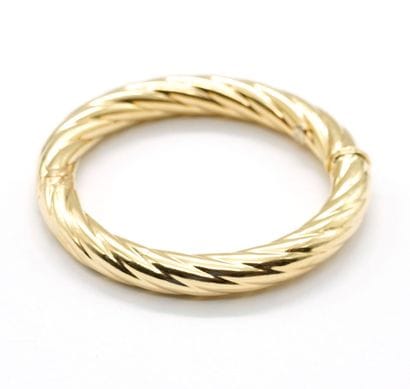 OR 14K / 14K GOLD
Bracelet rigide ouvrant...