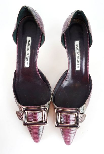 MANOLO BLAHNIK
Quatre (4) paires de chaussures...