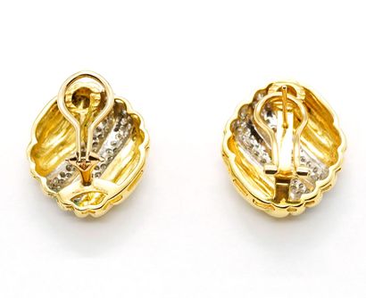 OR 18K, DIAMANTS / 18K GOLD, DIAMONDS
Boucles...