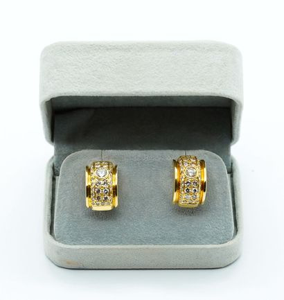 OR 18K, DIAMANTS / 18K GOLD, DIAMONDS
Boucles...