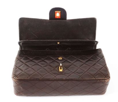 CHANEL
Chanel Timeless bag with double shoulder...