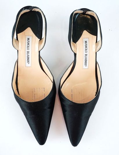 MANOLO BLAHNIK
Quatre (4) paires de chaussures...