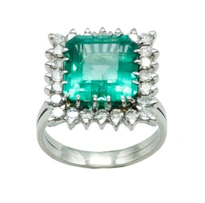 OR 18K, TOURMALINE, DIAMANTS
Bague en or...