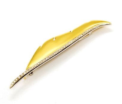 OR 18K, DIAMANTS / 18K GOLD, DIAMONDS
Broche...
