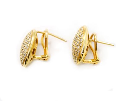 OR 18K, DIAMANTS / 18K GOLD, DIAMONDS
Boucles...