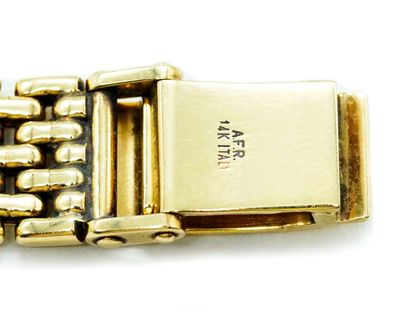 GENÈVE, DIAMANTS / GENÈVE, DIAMONDS
Montre-braclet...